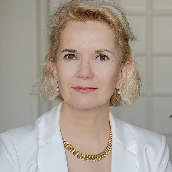 Maître Claire Genestier, fondatrice du cabinet Excellim Avocats